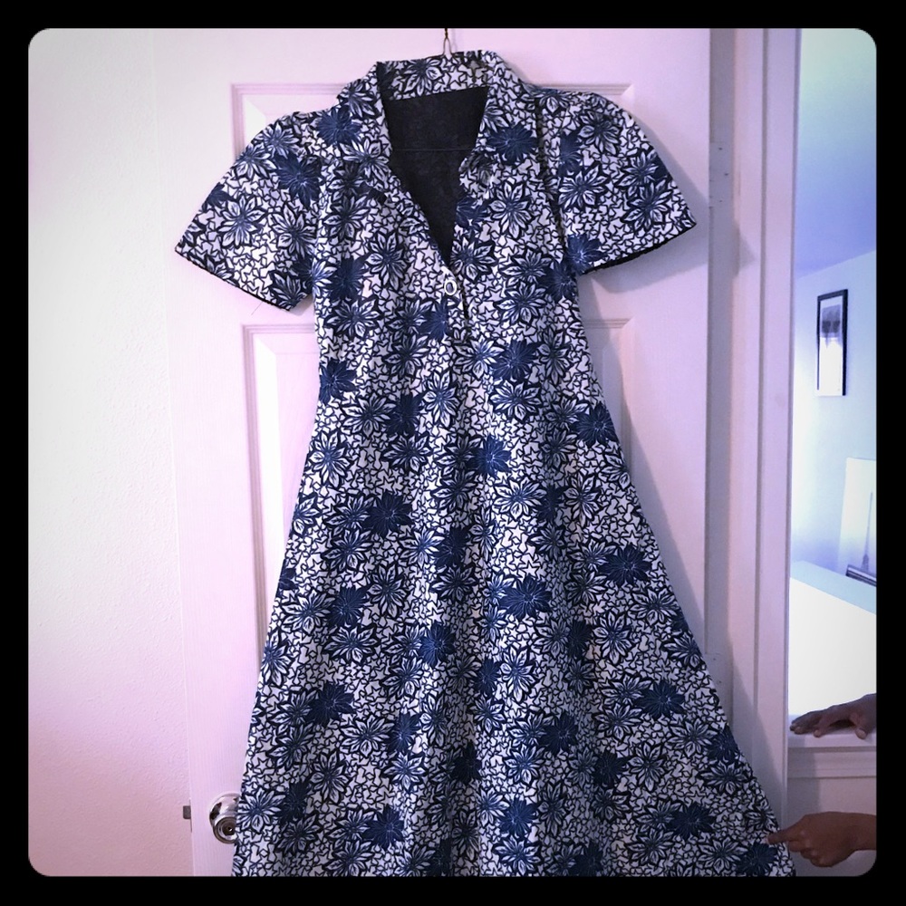 Lively Stones Accessories: African Dresses